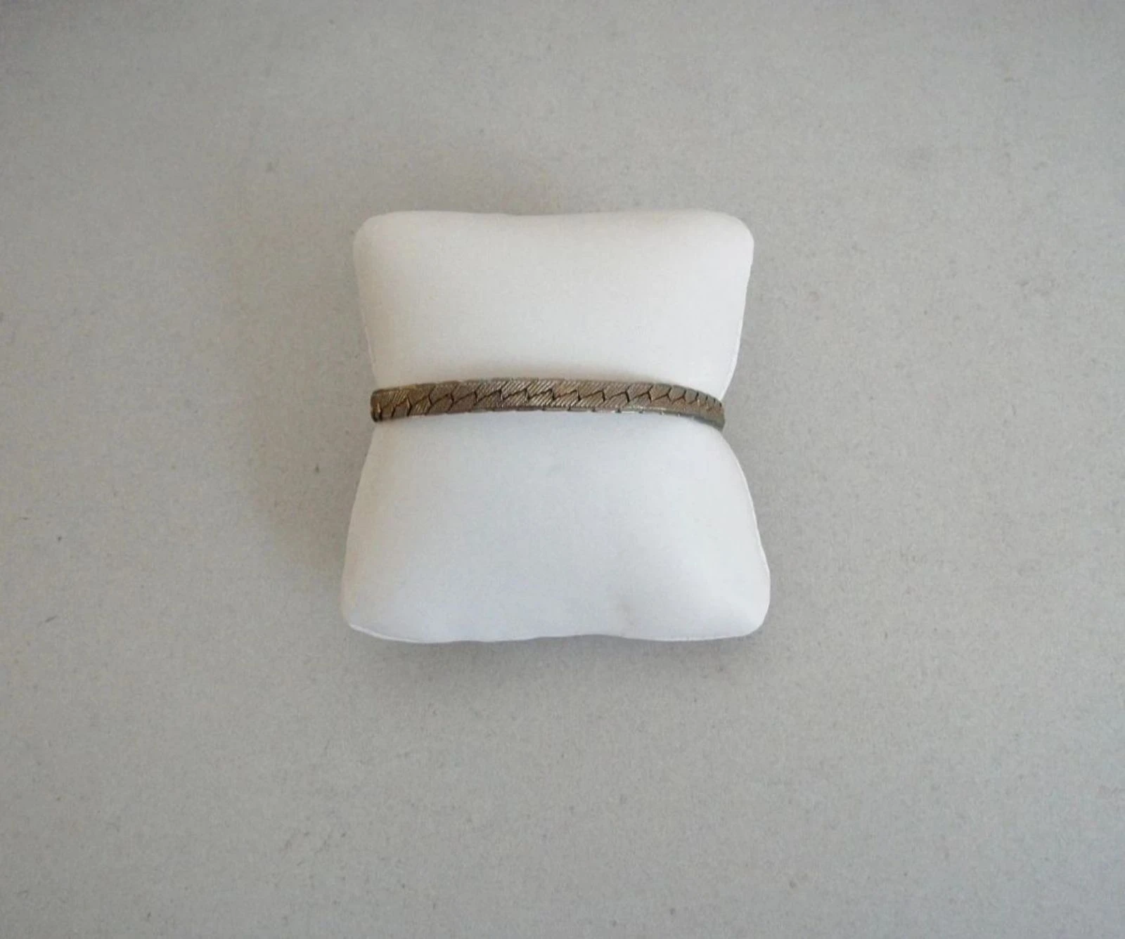 Bracelet fantaisie dorée en métal